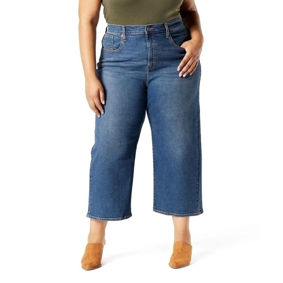 Levi’s Cropped Heritage Plus Size Blue Jeans. Straight Loose Fit. 26W - Picture 1 of 12